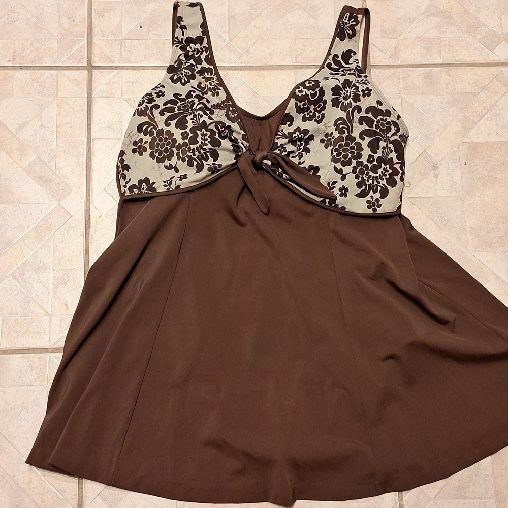 Q women's It Figures brown 1 piece plus size swimsuit 24W